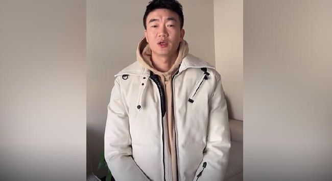 阵容方面，斯特罗曼和雷特吉等2人有伤在身，本场将缺席比赛。